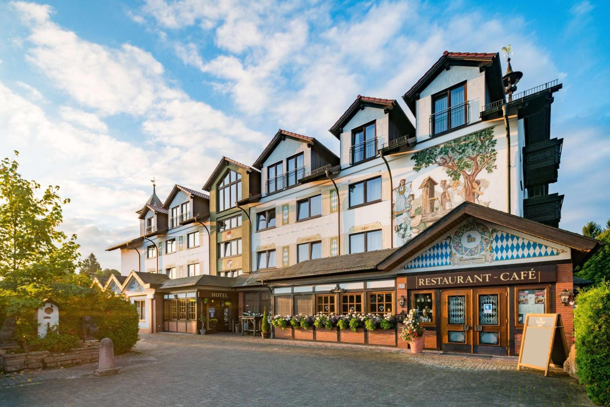 Best Western Hotel Brunnenhof Weibersbrunn Exterior foto