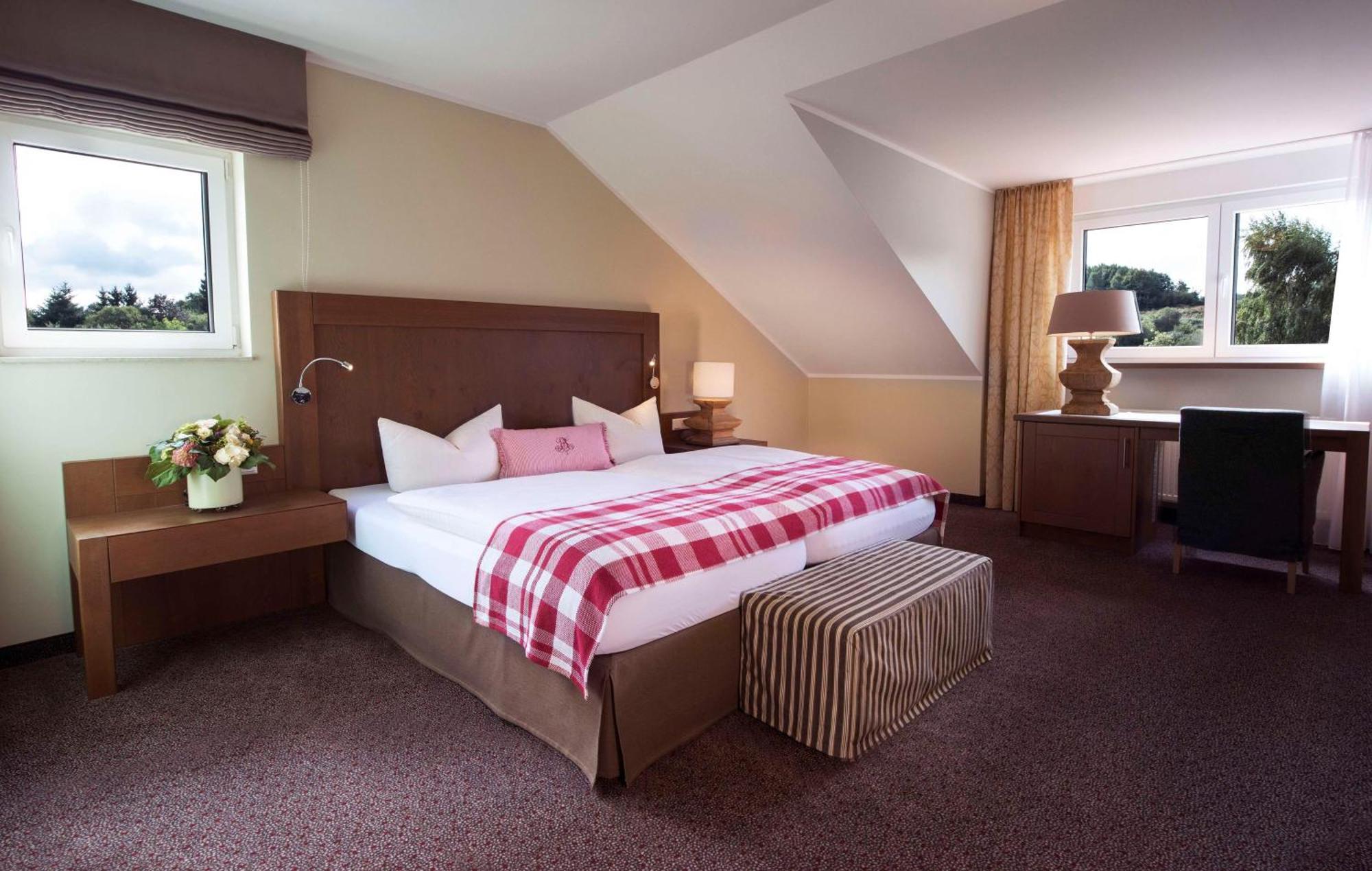 Best Western Hotel Brunnenhof Weibersbrunn Exterior foto